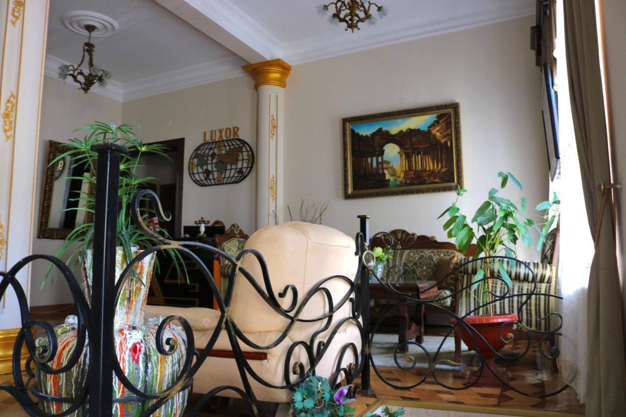 Luxors Garden Hotel Batumi Eksteriør billede