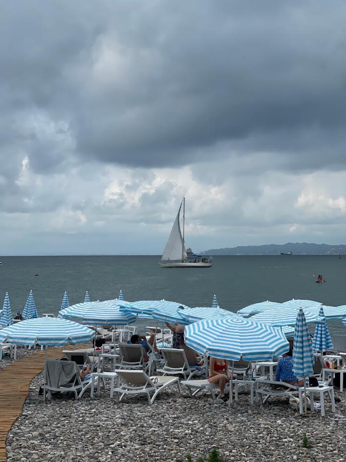 Luxors Garden Hotel Batumi Eksteriør billede